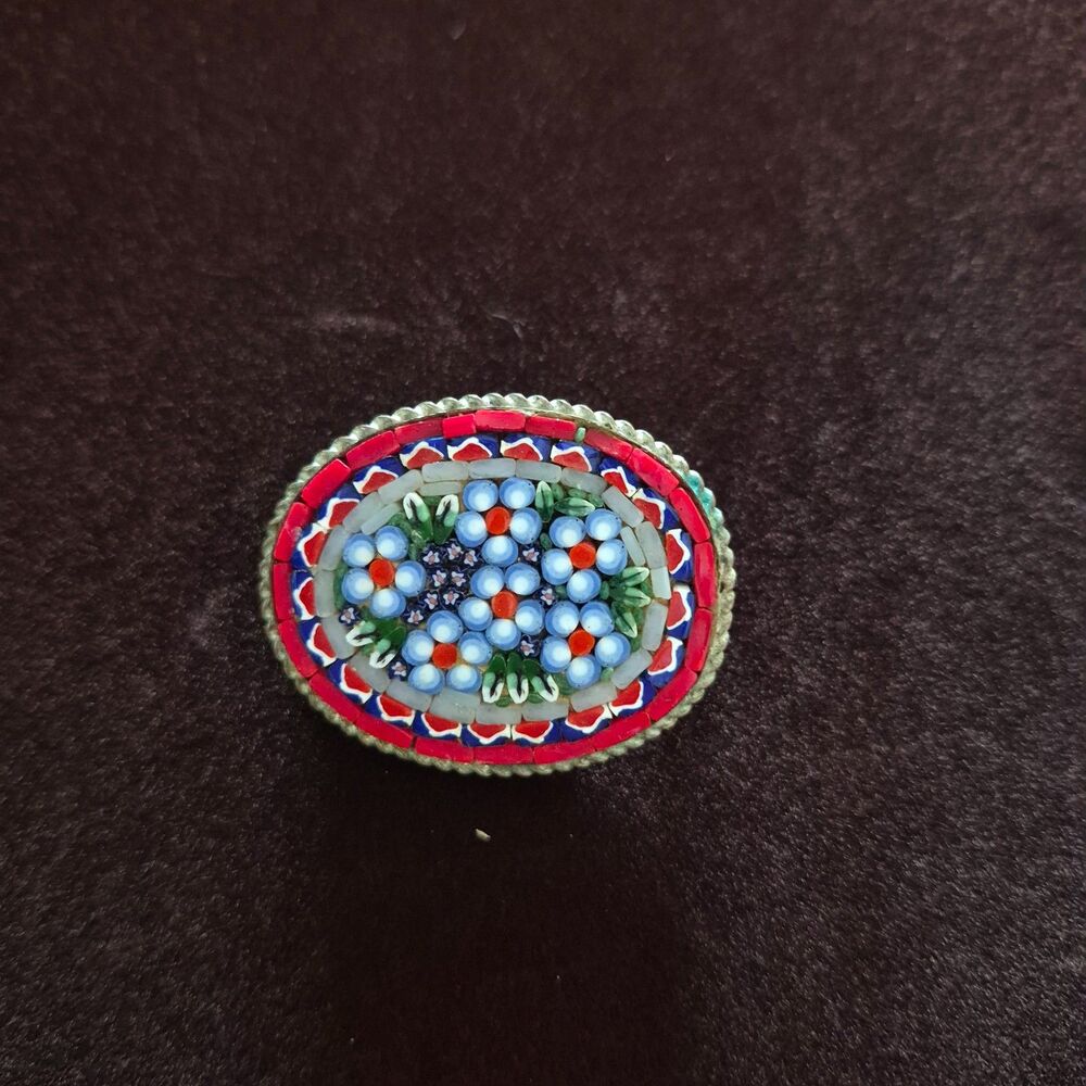 Vtg 40s 50s era micro mosaic brooch pin Italian handmade unsigned Romantic Italy